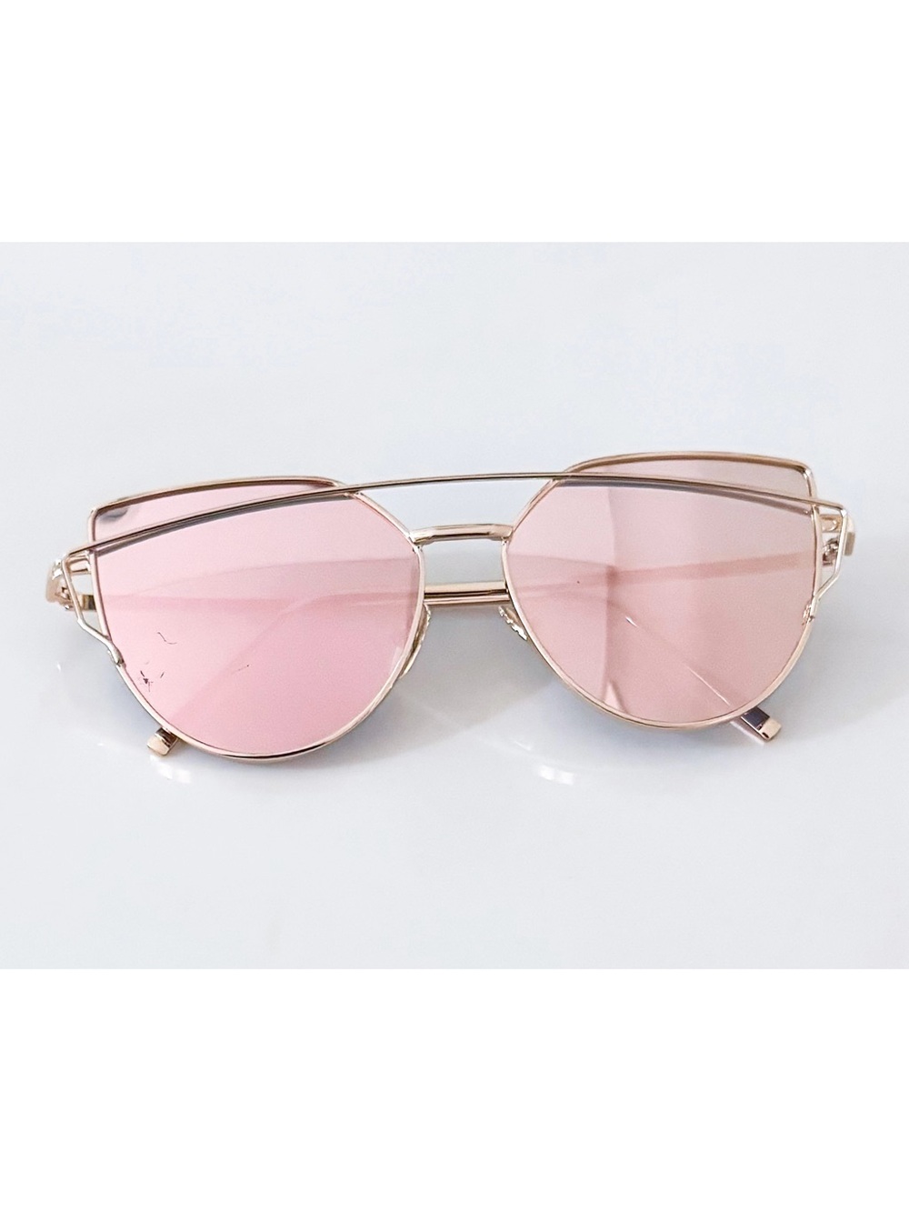 Women’s Oversized Sunglasses